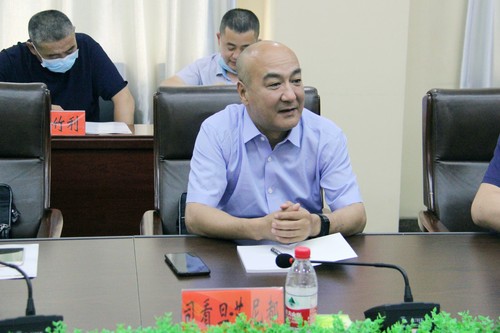 会上,召陵区人民医院院长李永昌介绍了召陵区人民医院及召陵医疗集团